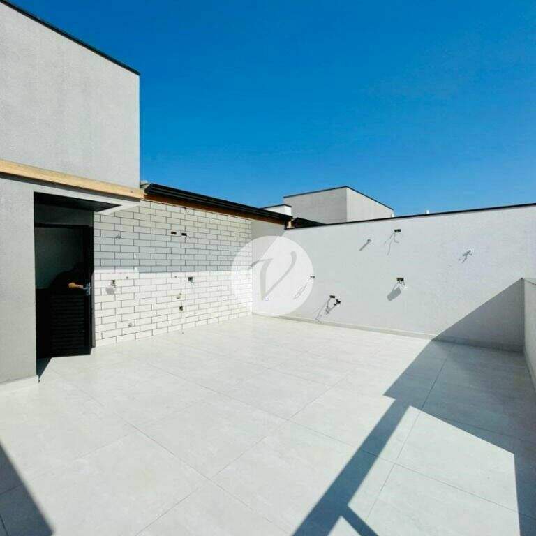 Apartamento Triplex à venda no Parque Industriário: 