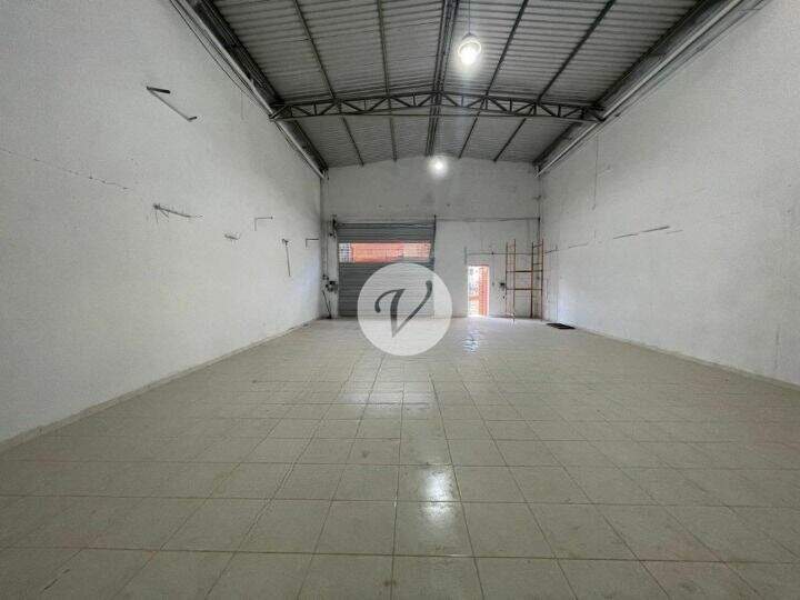 Galpão à venda no Vila Luzita: 