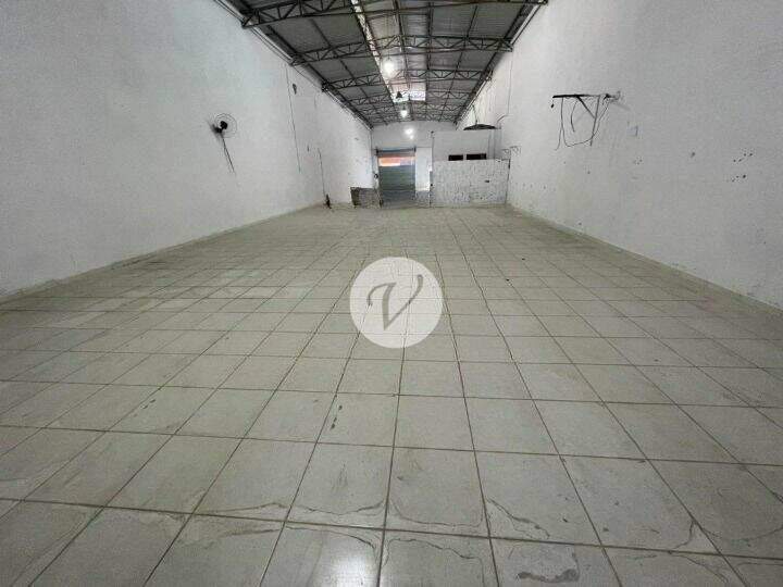 Galpão à venda no Vila Luzita: 