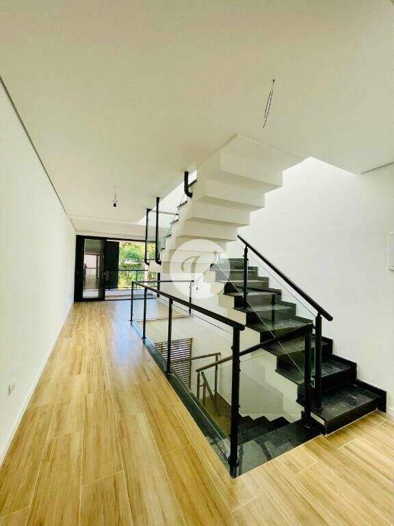 Sobrado à venda no Jardim Paraíso: 