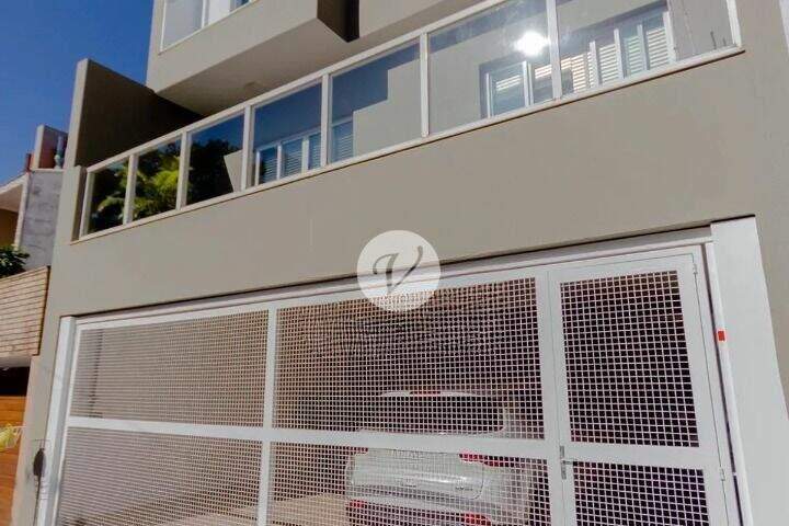 Sobrado à venda no Jardim: 