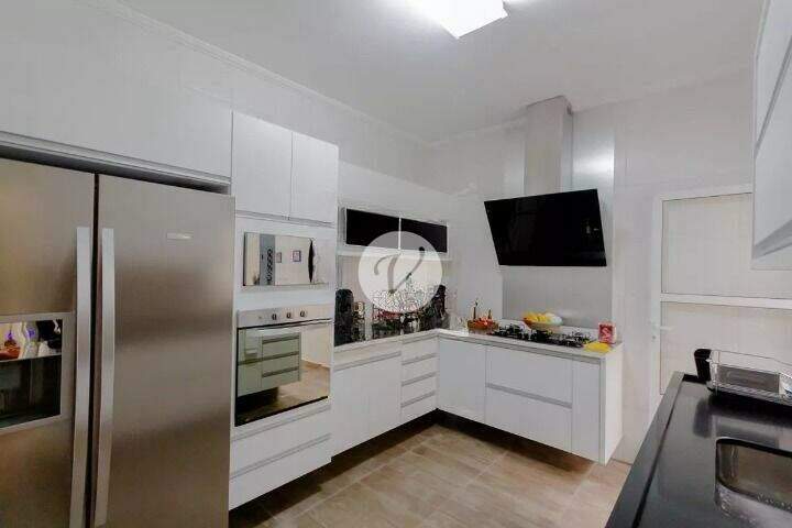 Sobrado à venda no Jardim: 