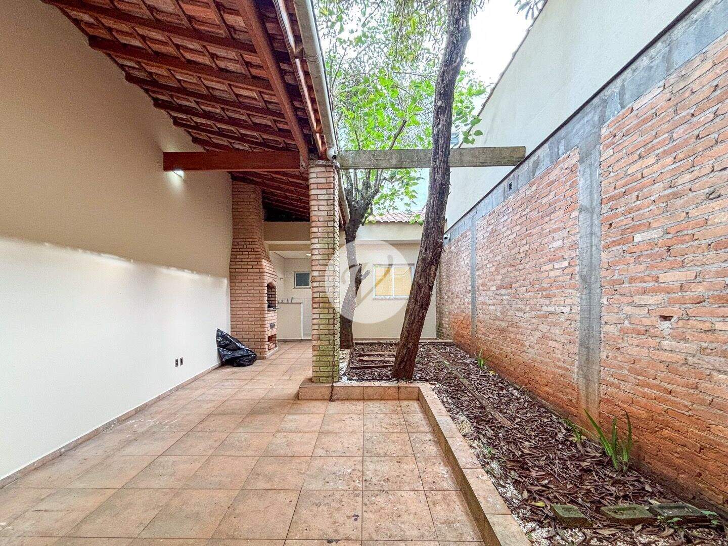 Sobrado à venda no Paraíso: 