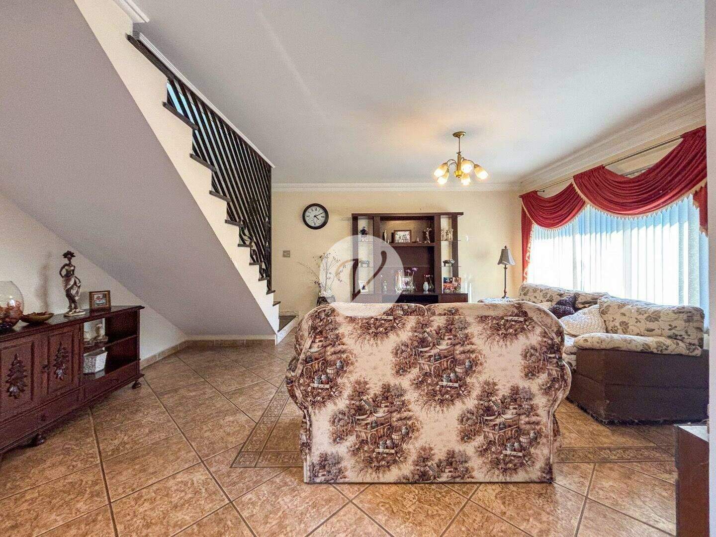 Sobrado à venda no Jardim: 