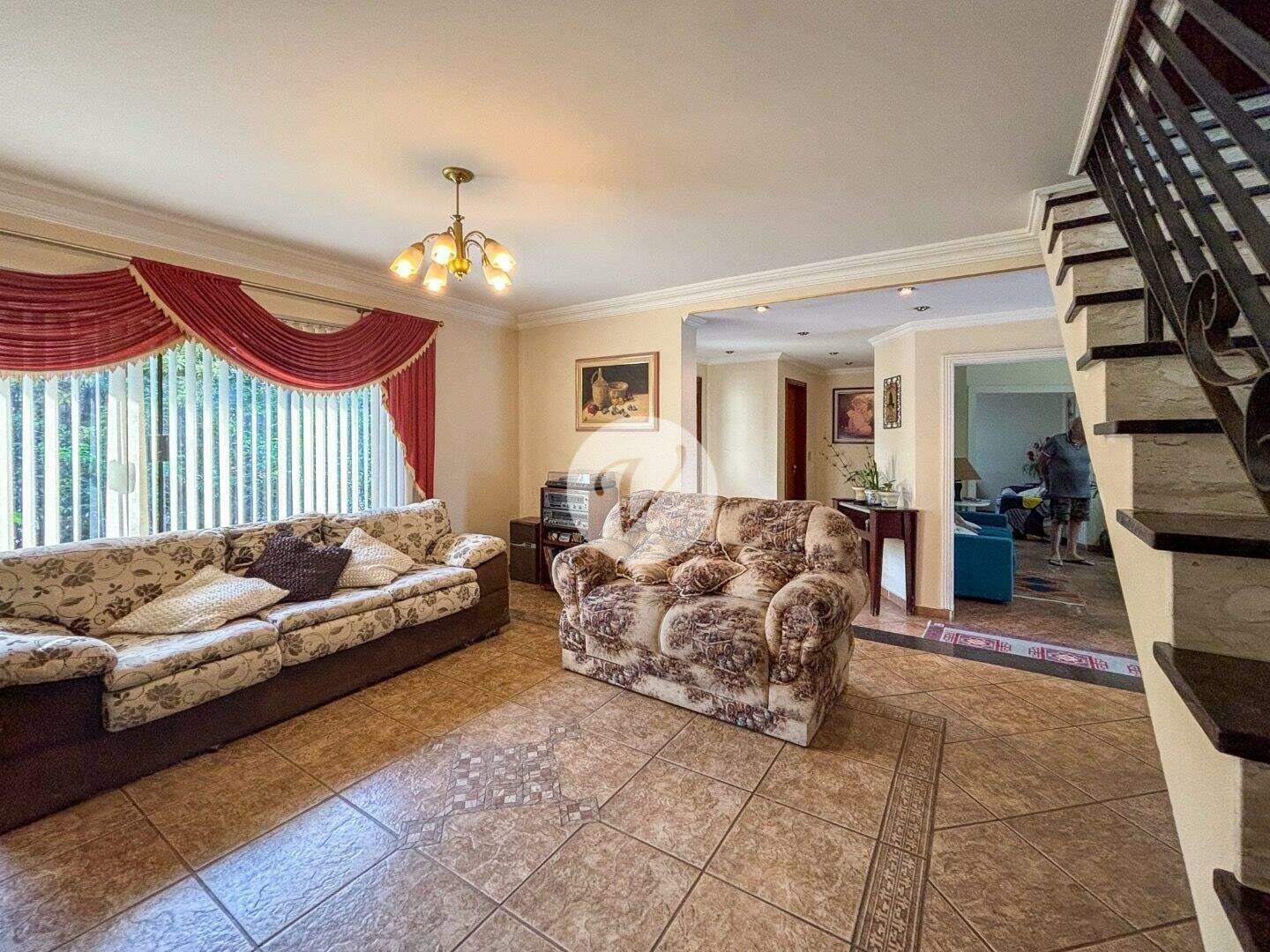 Sobrado à venda no Jardim: 