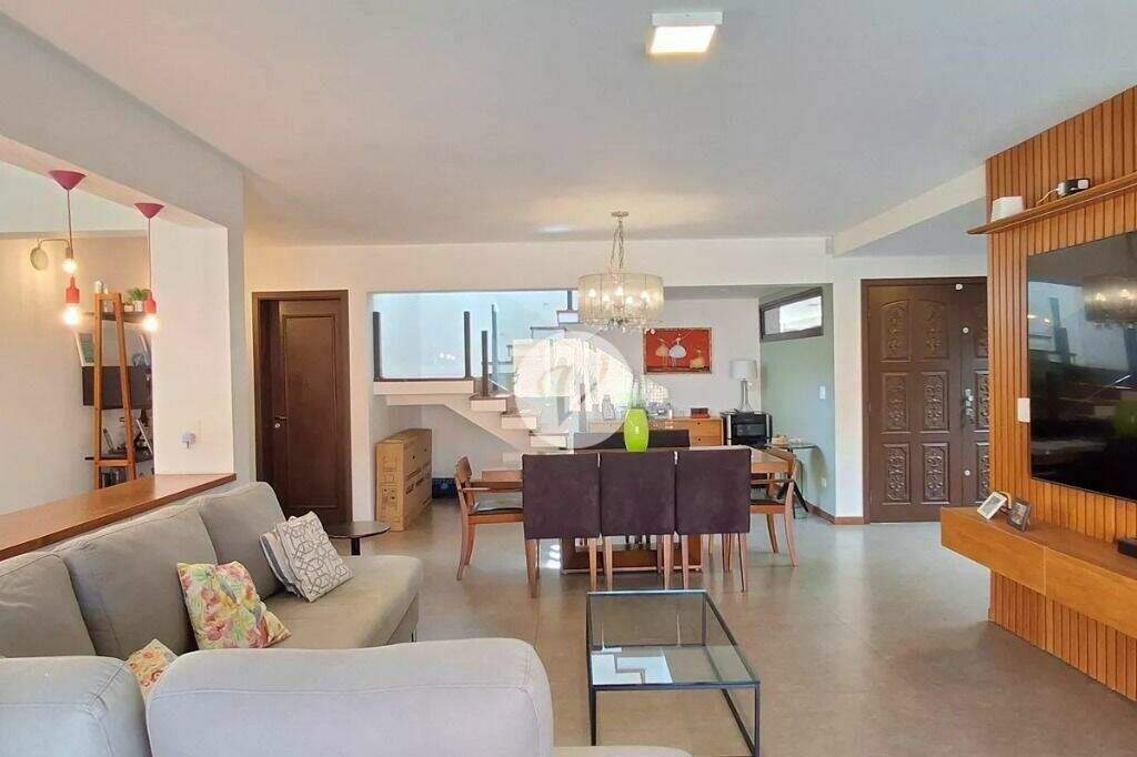 Sobrado à venda no Jardim São Caetano: 