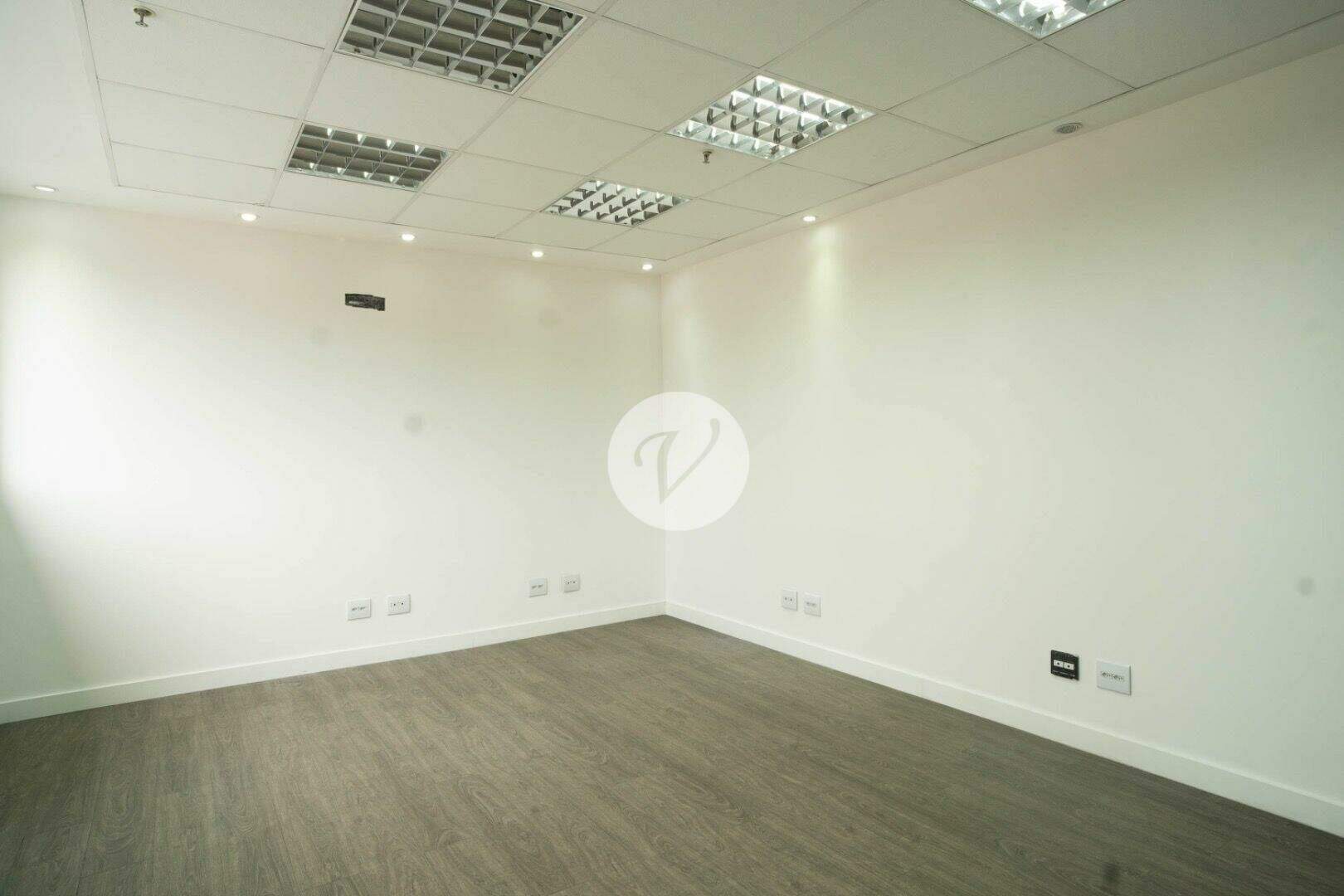 Sala à venda no Jardim: 