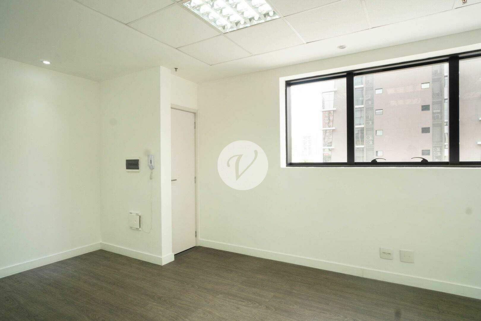 Sala à venda no Jardim: 