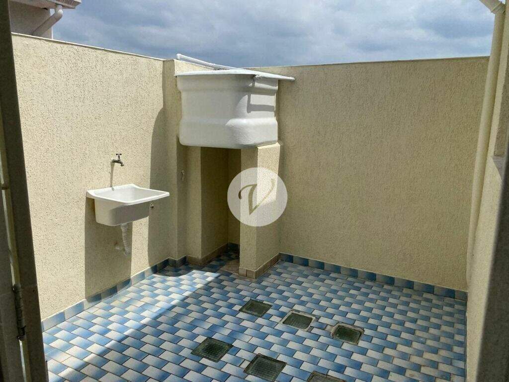 Sobrado à venda no São José: 