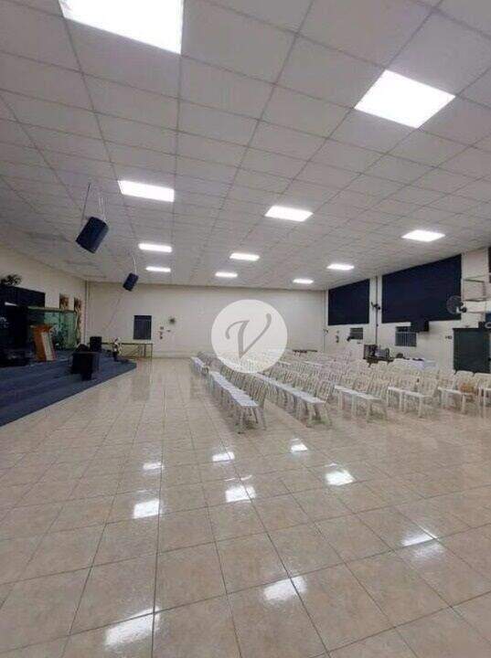 Prédio à venda no Jardim do Estádio: 