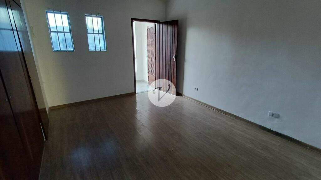 Sobrado à venda no Vila Alzira: 