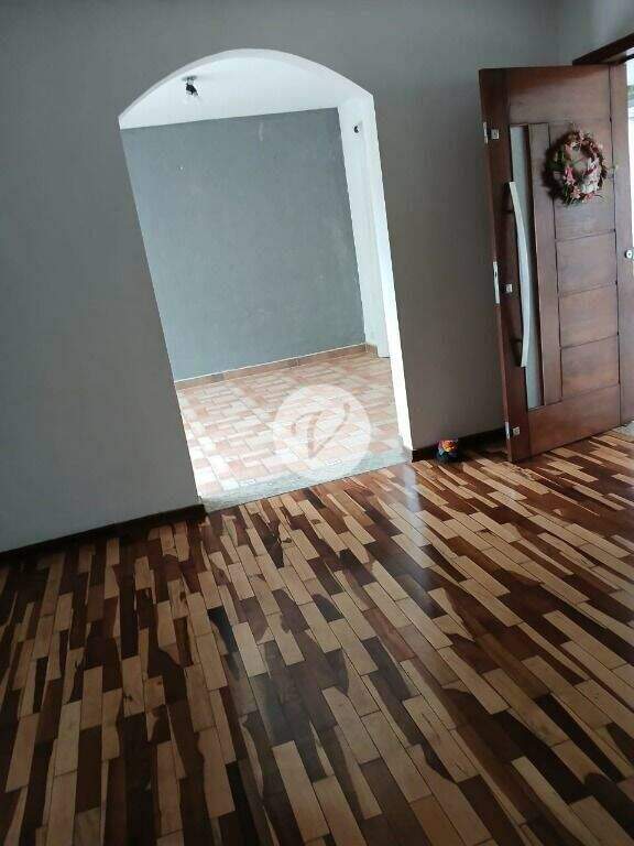 Sobrado à venda no Vila Alzira: 