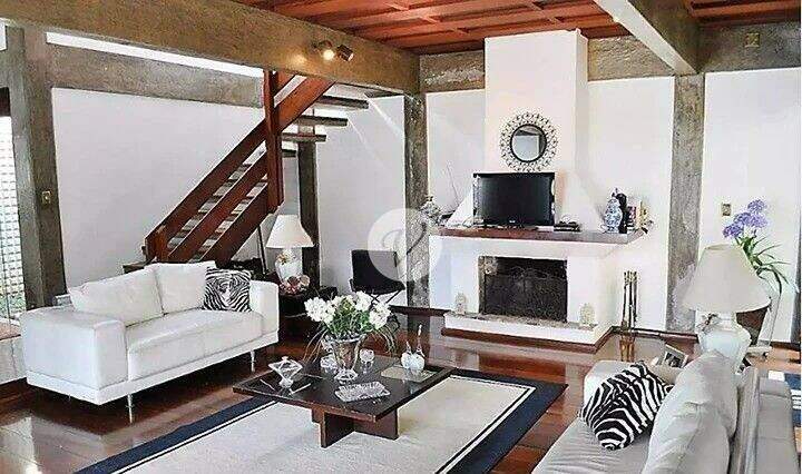 Sobrado à venda no Vila Gilda: 