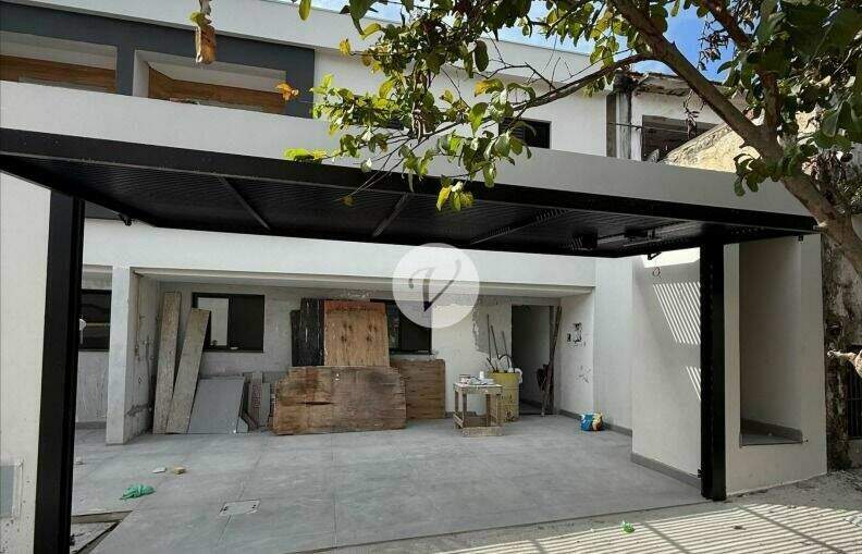 Sobrado à venda no Jardim: 