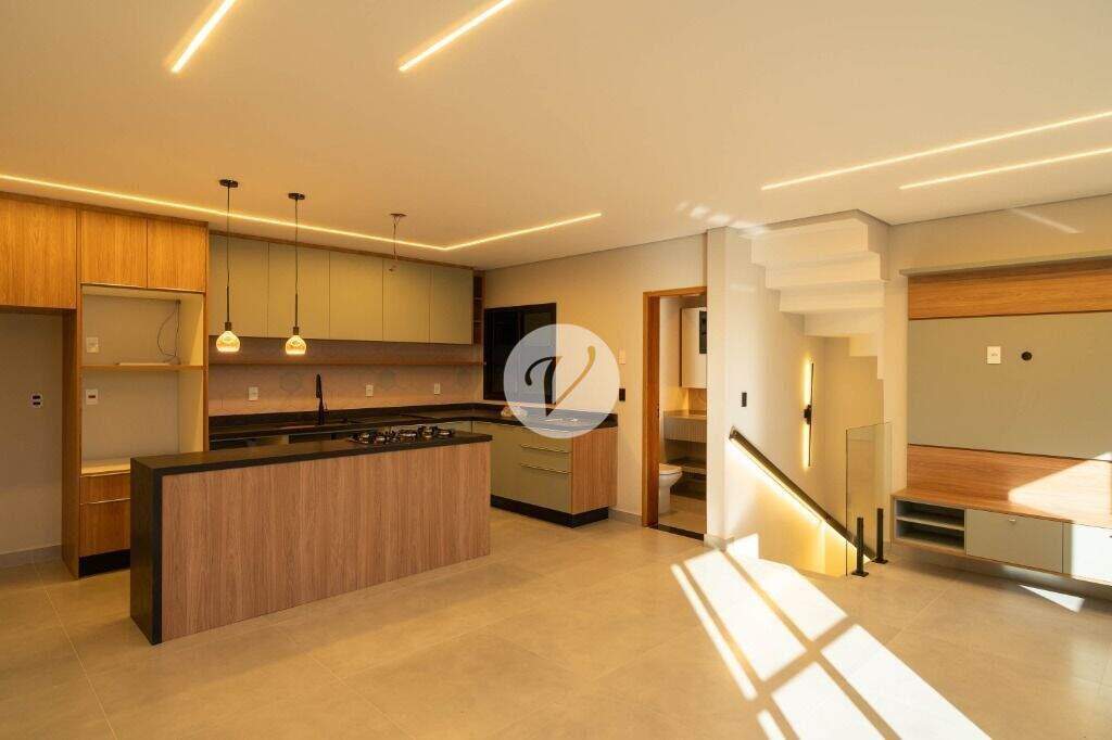 Sobrado à venda no Vila Dusi: 