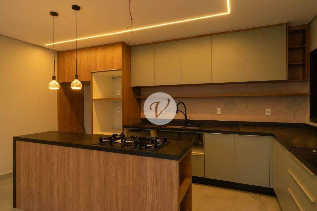 Sobrado à venda no Vila Dusi: 