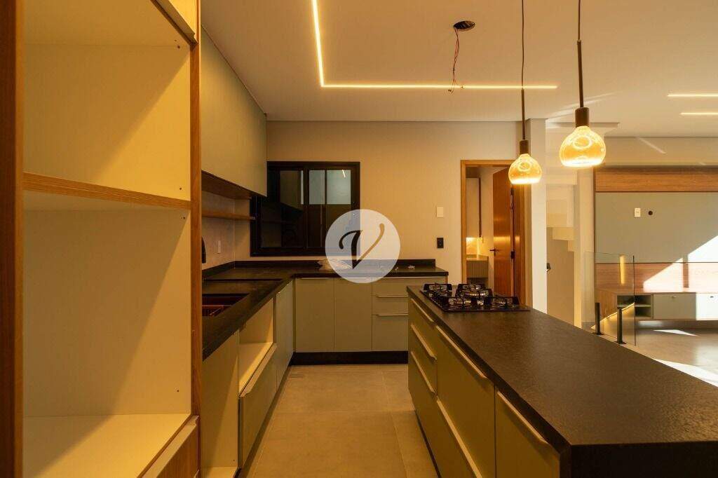 Sobrado à venda no Vila Dusi: 