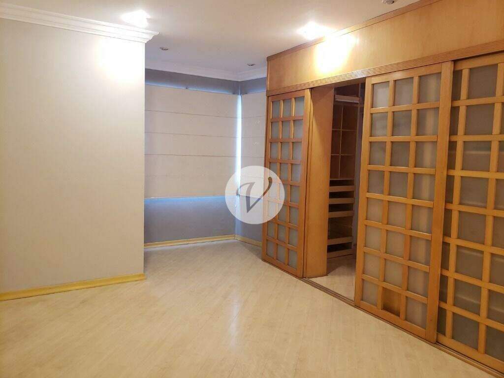 Sobrado à venda no Vila Scarpelli: 