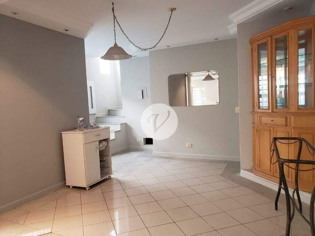 Sobrado à venda no Vila Scarpelli: 