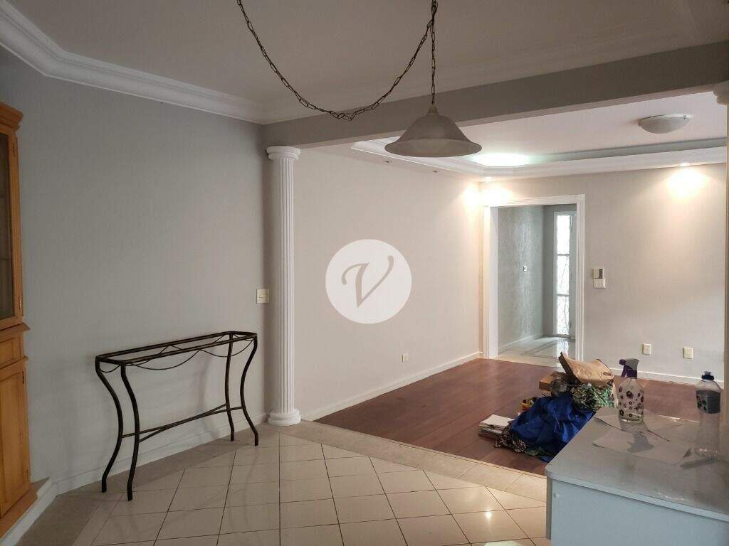 Sobrado à venda no Vila Scarpelli: 