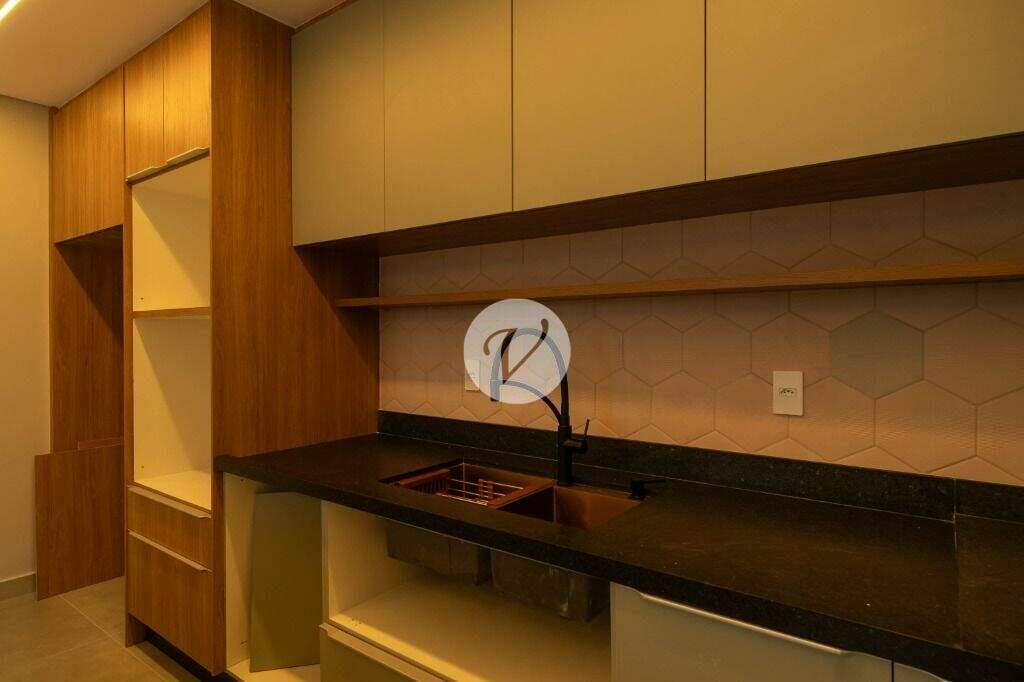 Sobrado à venda no Centro: 