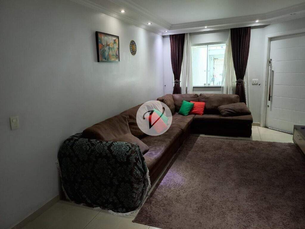 Sobrado à venda no Parque Jaçatuba: Sala