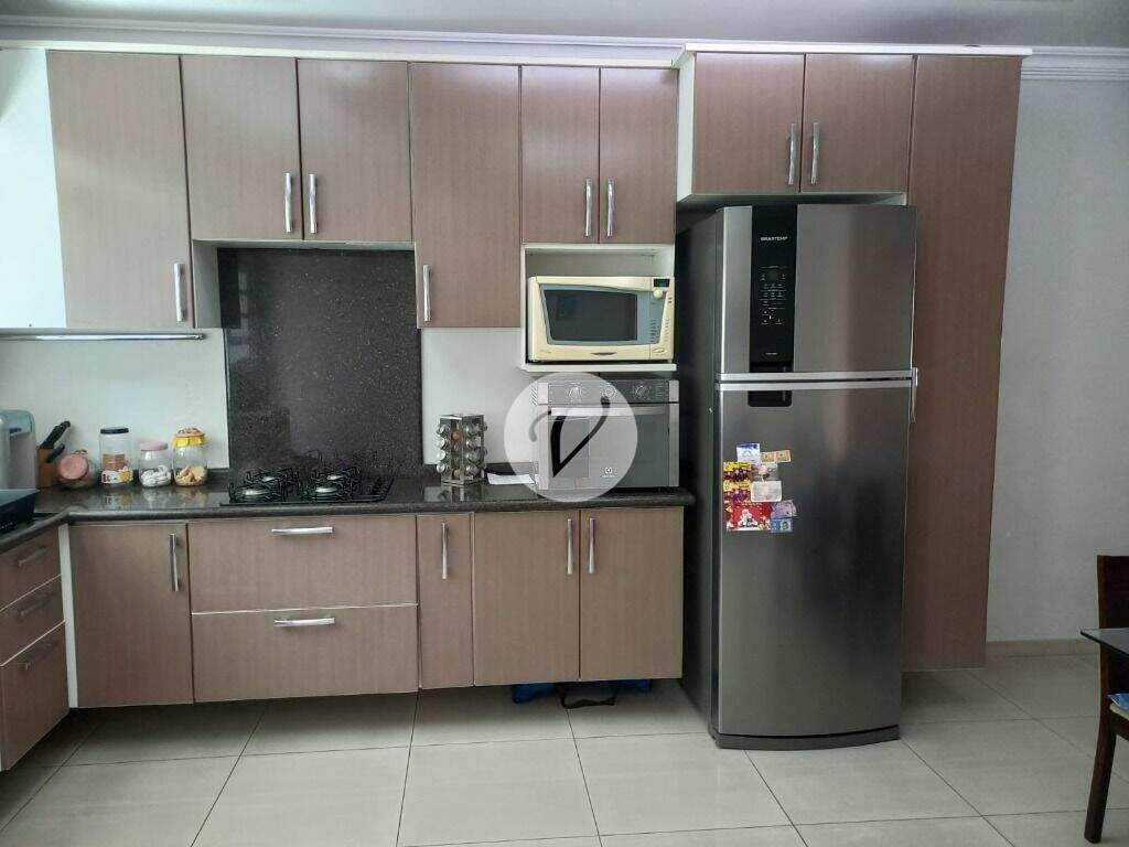Sobrado à venda no Parque Jaçatuba: Cozinha