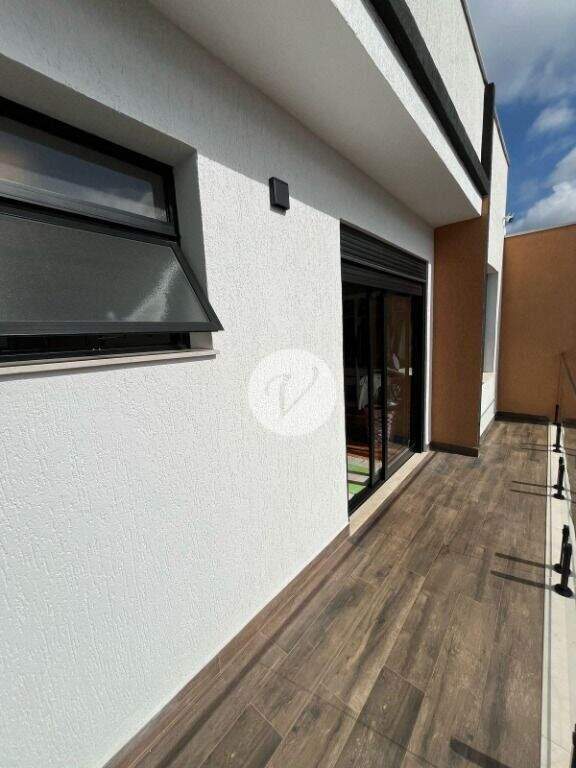 Sobrado à venda no Santa Maria: Quintal