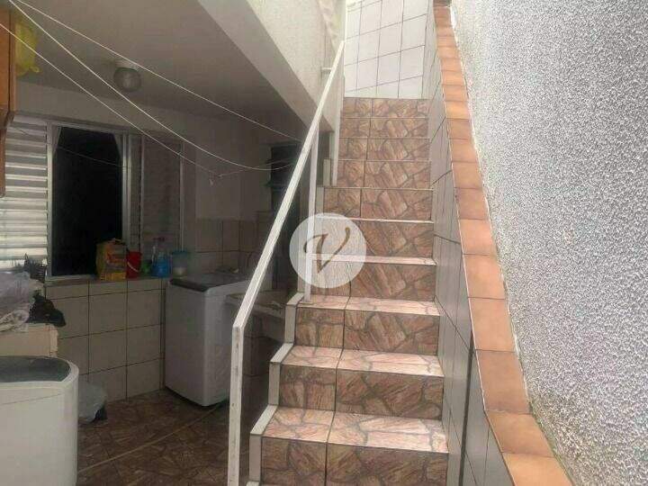 Sobrado à venda no Santa Maria: Lavanderia