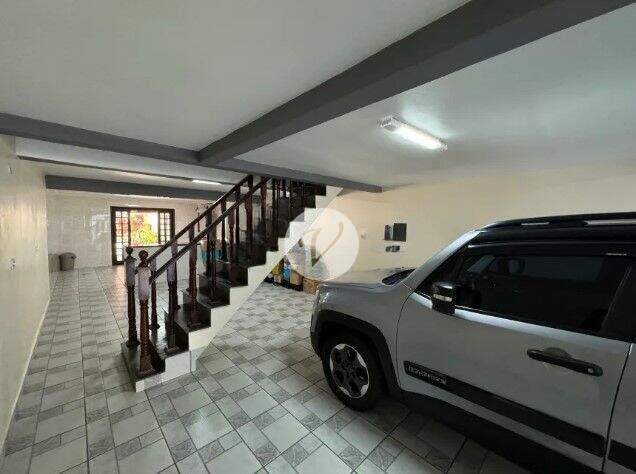 Sobrado à venda no Vila Pires: Garagem