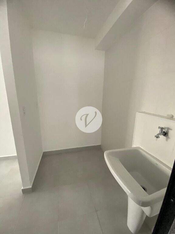 Apartamento à venda no Santa Teresinha: 