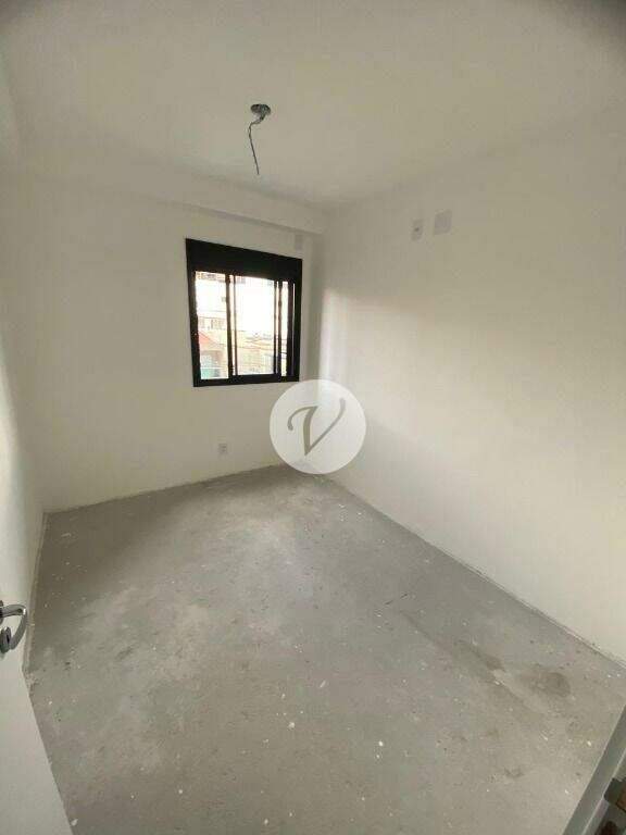 Apartamento à venda no Santa Teresinha: 
