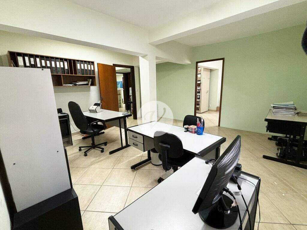 Sobrado à venda no Jardim Bela Vista: 