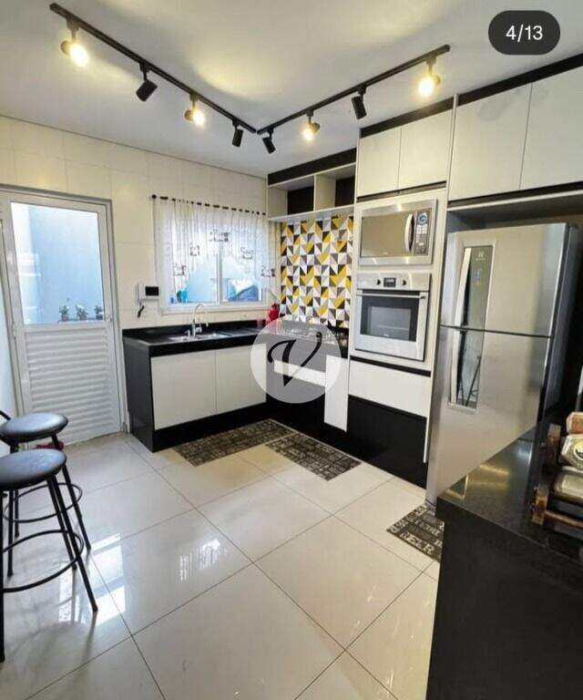 Sobrado à venda no Vila Vilma: 