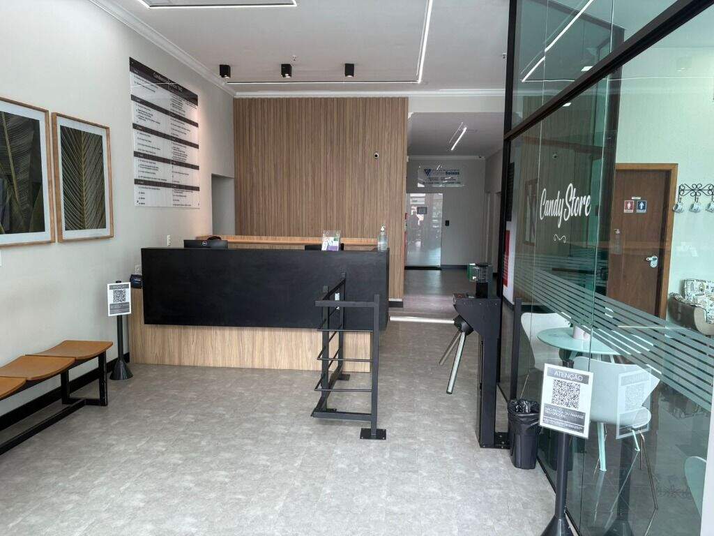 Sala à venda no Centro: 