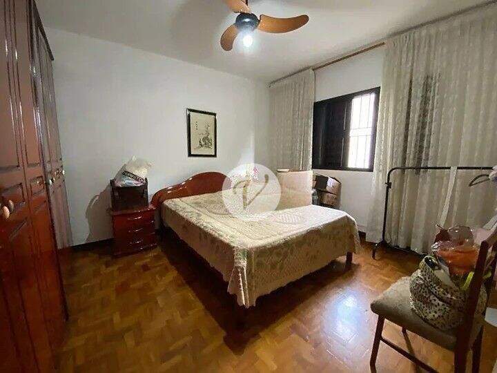 Sobrado à venda no Cerâmica: 