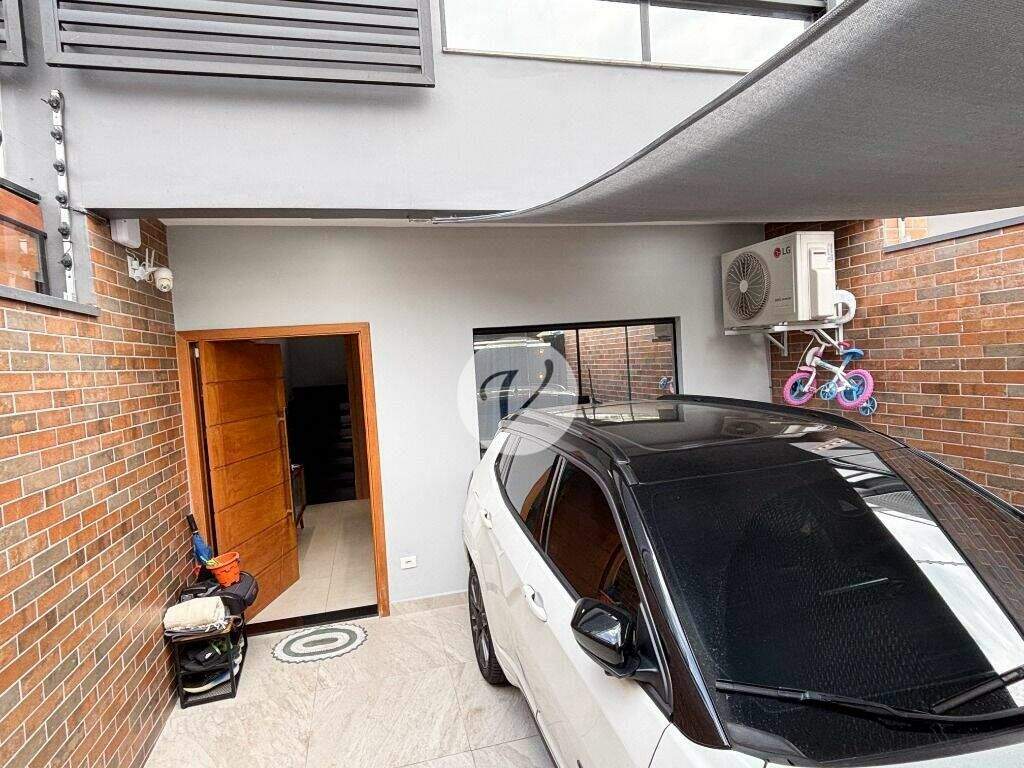 Sobrado à venda no Vila Alzira: 