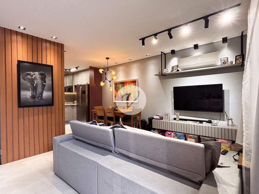 Sobrado à venda no Vila Alzira: 