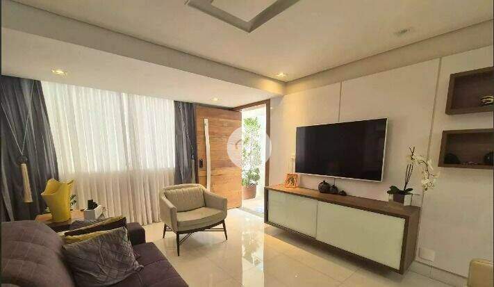 Sobrado à venda no Vila Bastos: 