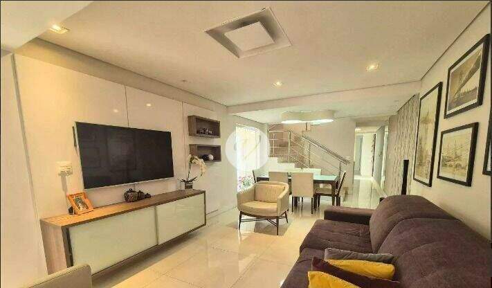 Sobrado à venda no Vila Bastos: 