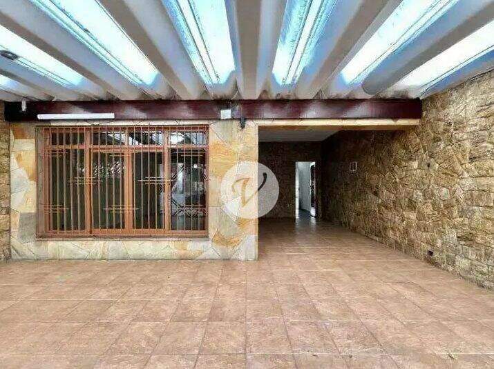 Sobrado à venda no Centro: 