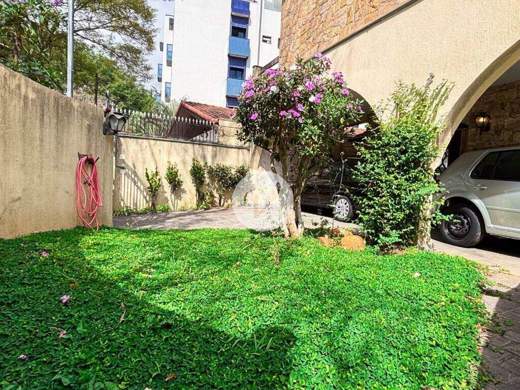 Sobrado à venda no Jardim São Caetano: 