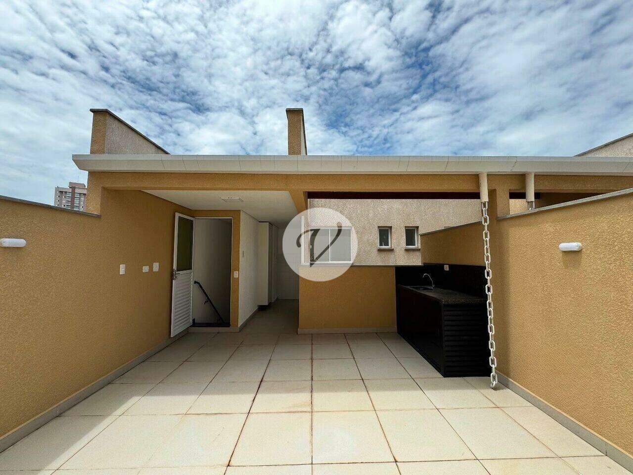 Cobertura para aluguel no Campestre: 