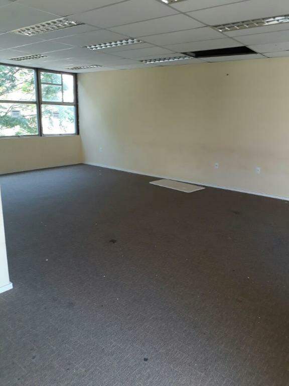 Prédio para aluguel no Centro: 