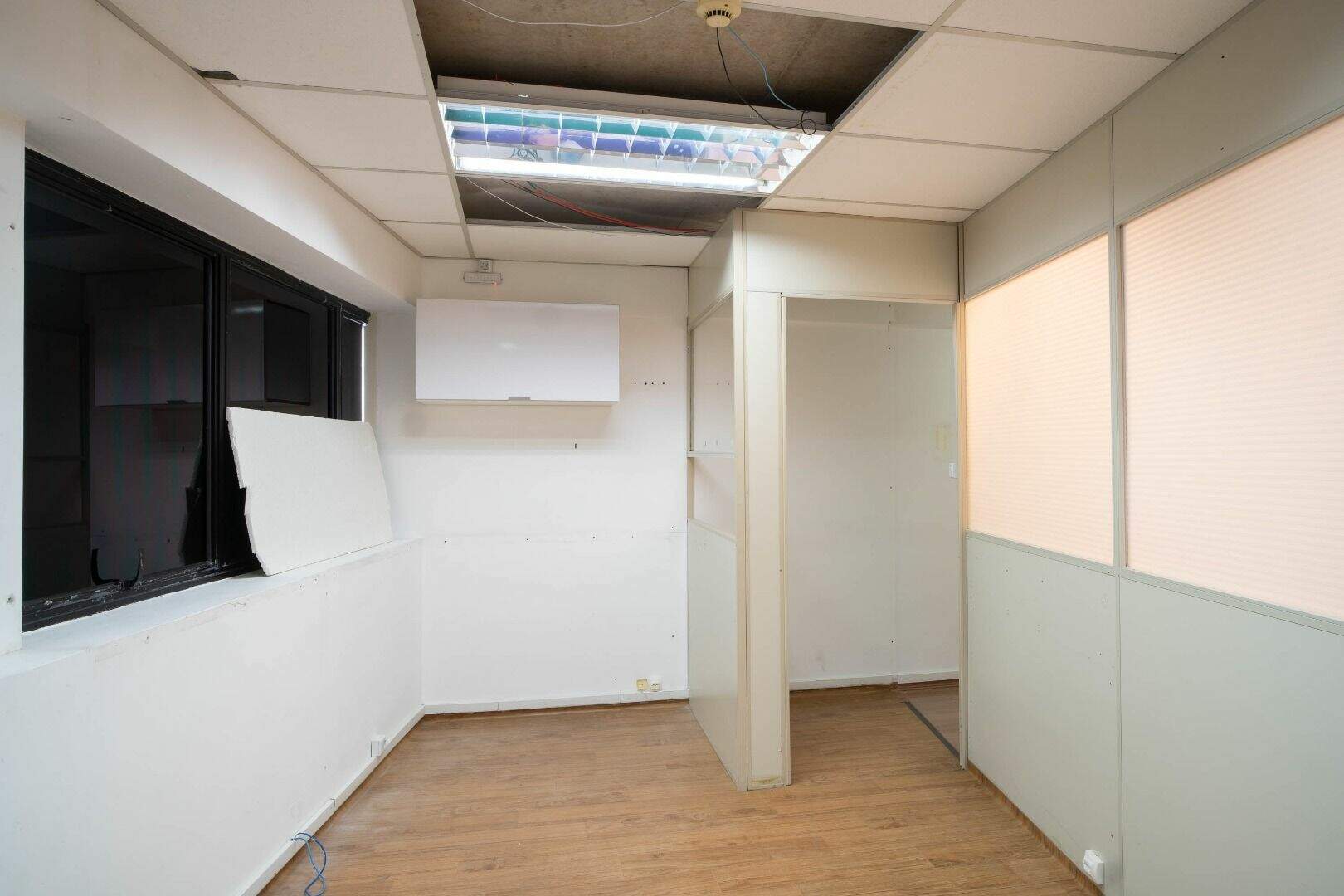 Sala para aluguel no Centro: 