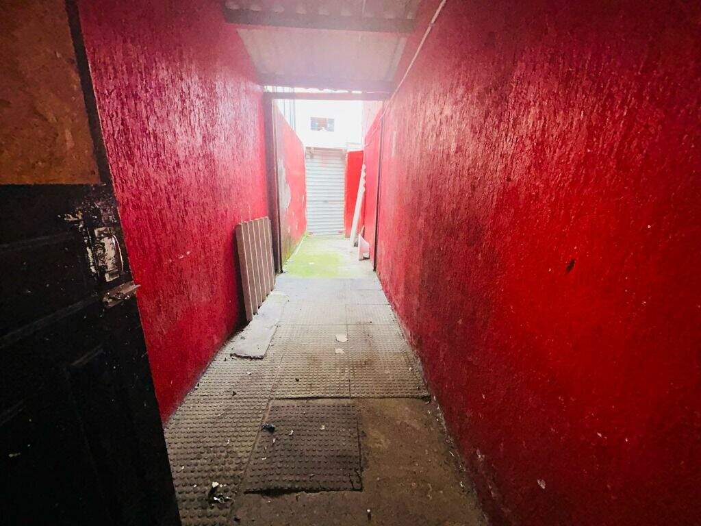 Salão para aluguel no Vila América: 