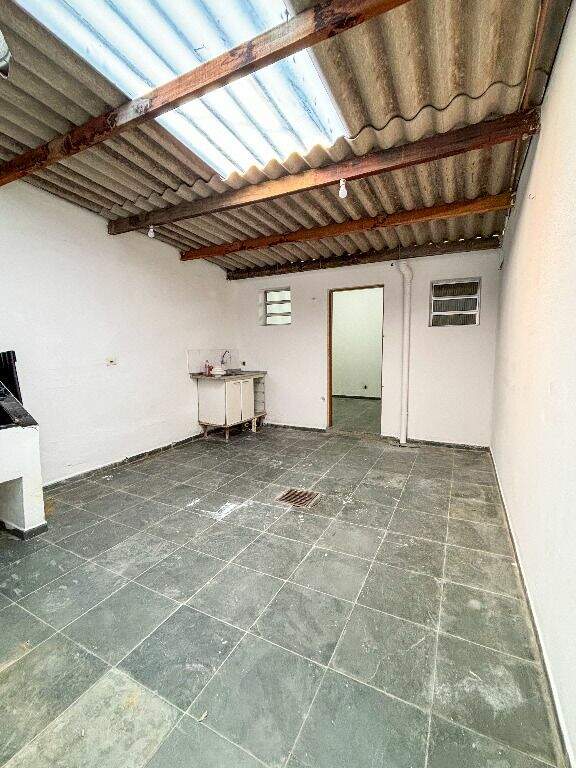 Sobrado para aluguel no Vila Mariza: 