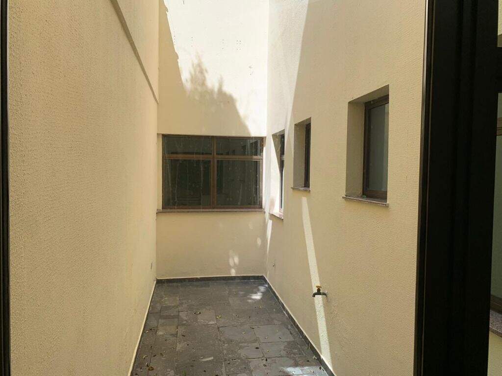 Prédio para aluguel no Centro: 