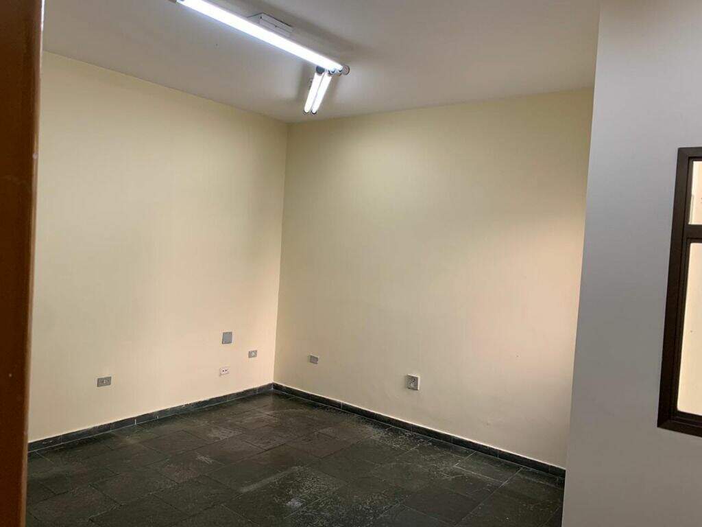 Prédio para aluguel no Centro: 