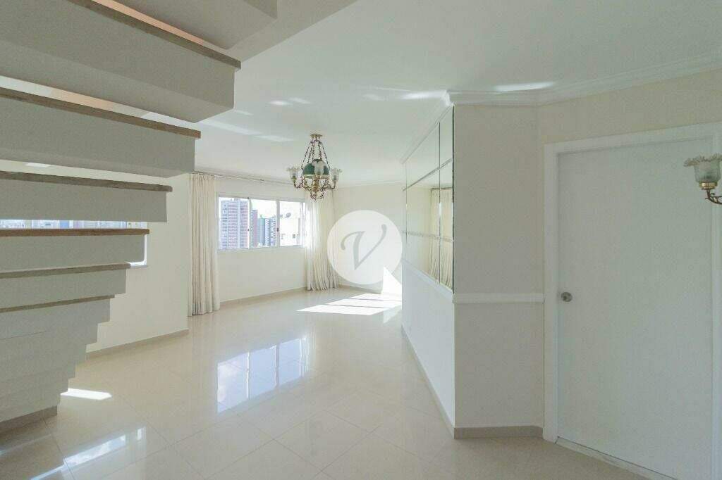 Apartamento Duplex para aluguel no Vila Guiomar: 